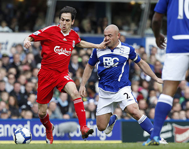 中央社院秉 中央社院秉